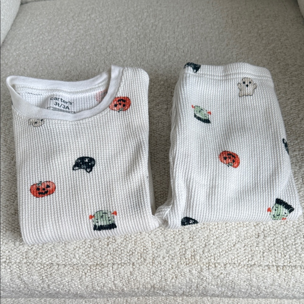 Carter's Cream Halloween Pajama Set - Picture 6 of 6